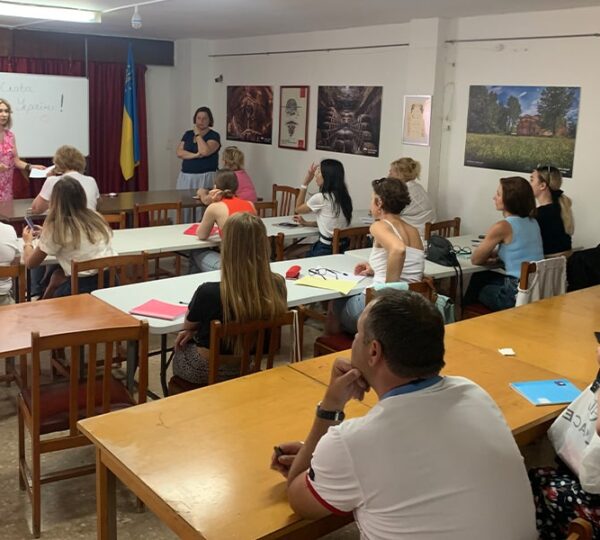 Curso de idiomas "Español Exito"